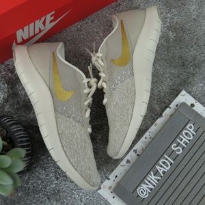 Nike Flex Sneakers